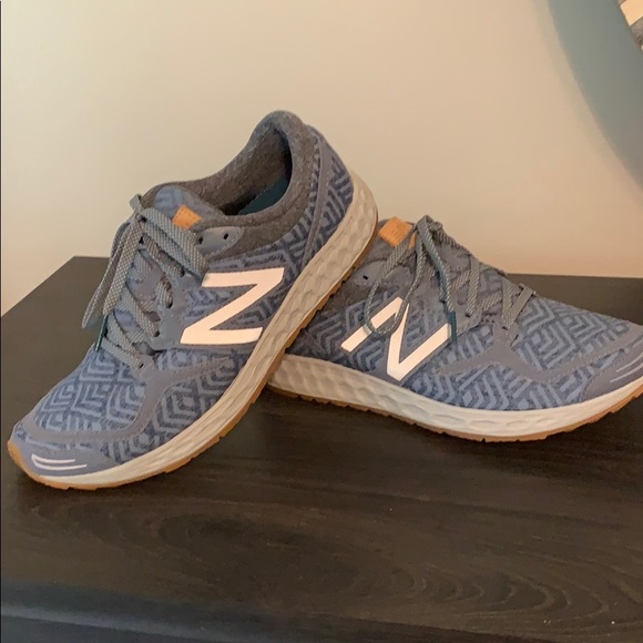 New balance - Picture 1 of 5